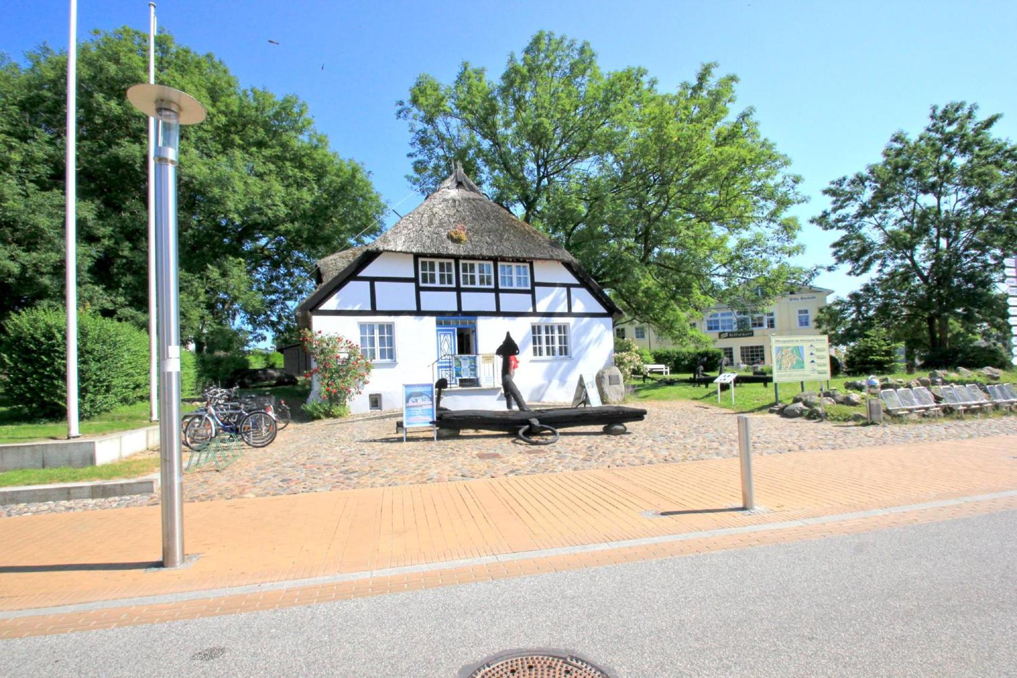 Terrasse, Gratis Nutzung Vom Ahoi Erlebnisbad Und Sauna In Sellin - Meeresblick Fewo 32 เกอเรน ภายนอก รูปภาพ