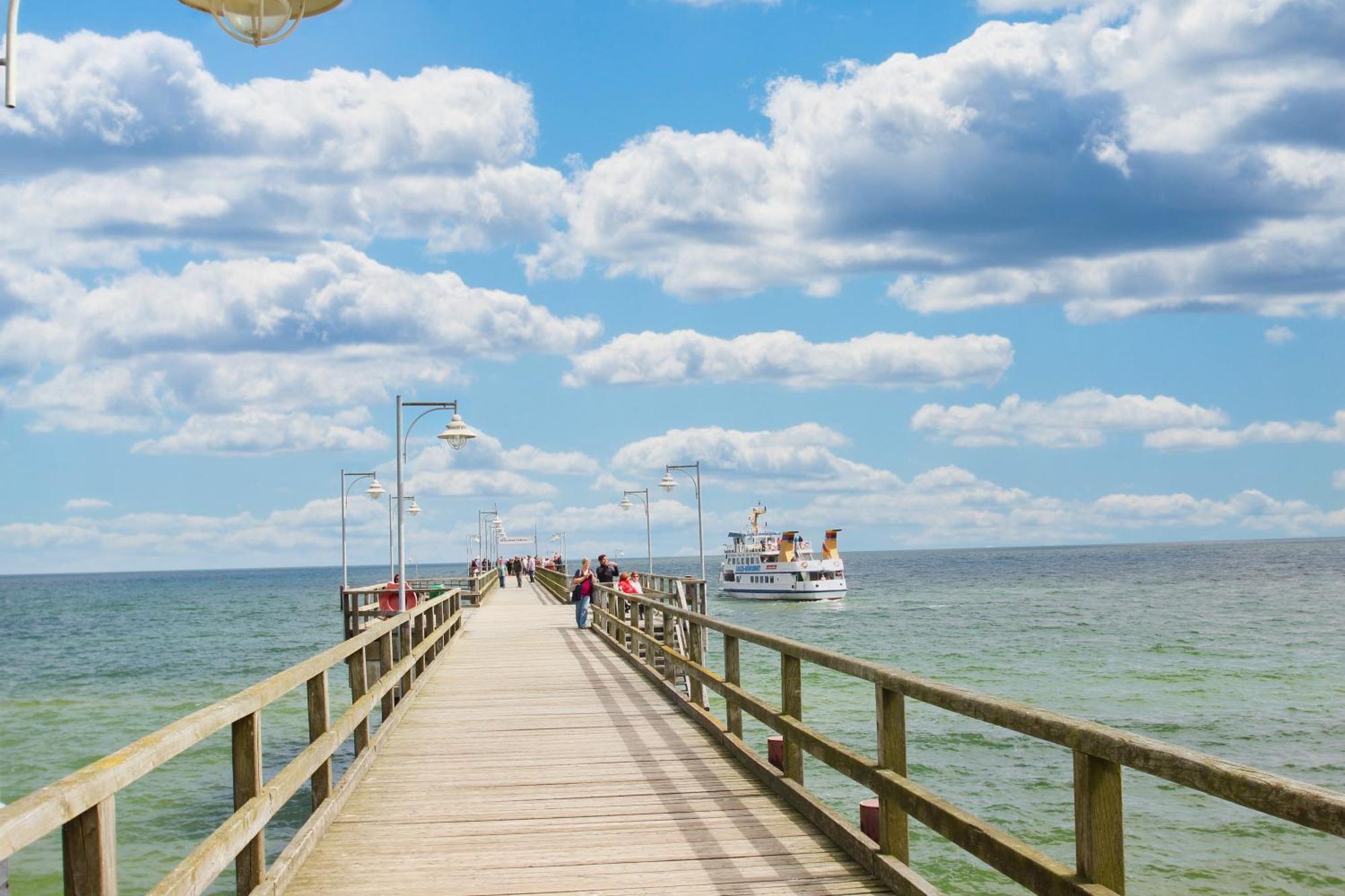 Terrasse, Gratis Nutzung Vom Ahoi Erlebnisbad Und Sauna In Sellin - Meeresblick Fewo 32 เกอเรน ภายนอก รูปภาพ